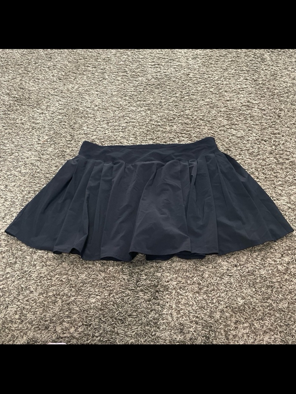 Lululemon Athletica solid black pleated tennis skort size 12